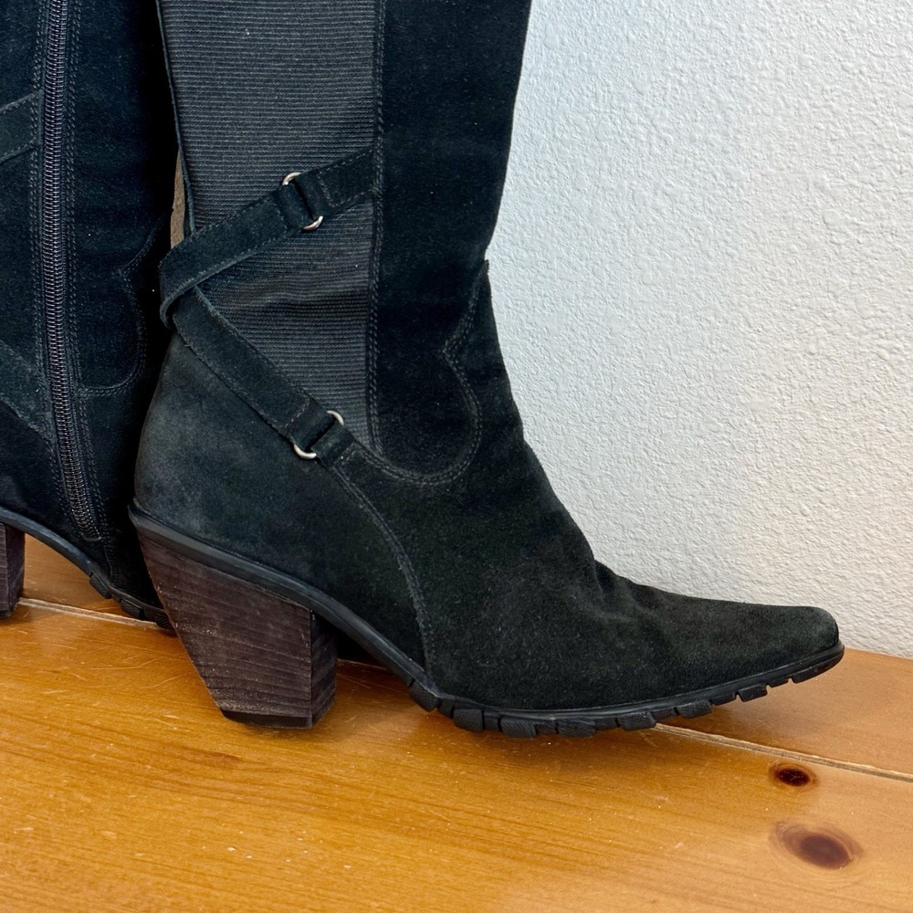 Aquatalia Women's Black Knee High Suede Boots 2 Inch Heel Size 6 Made In Italy - Picture 2 of 5